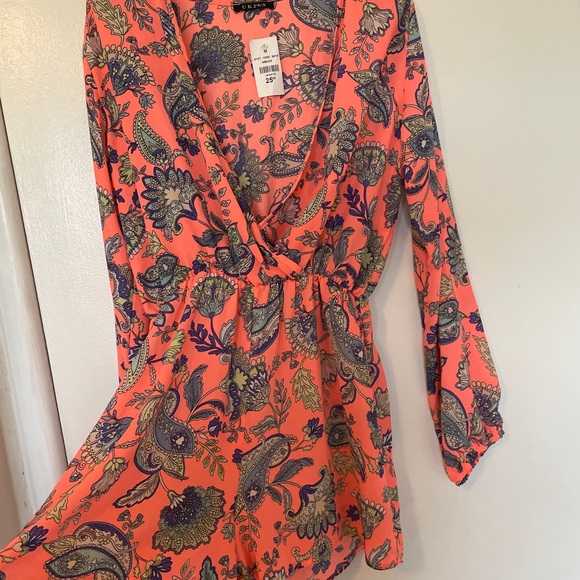 Neon Romper with Sleeves New with Tags - Picture 3 of 6